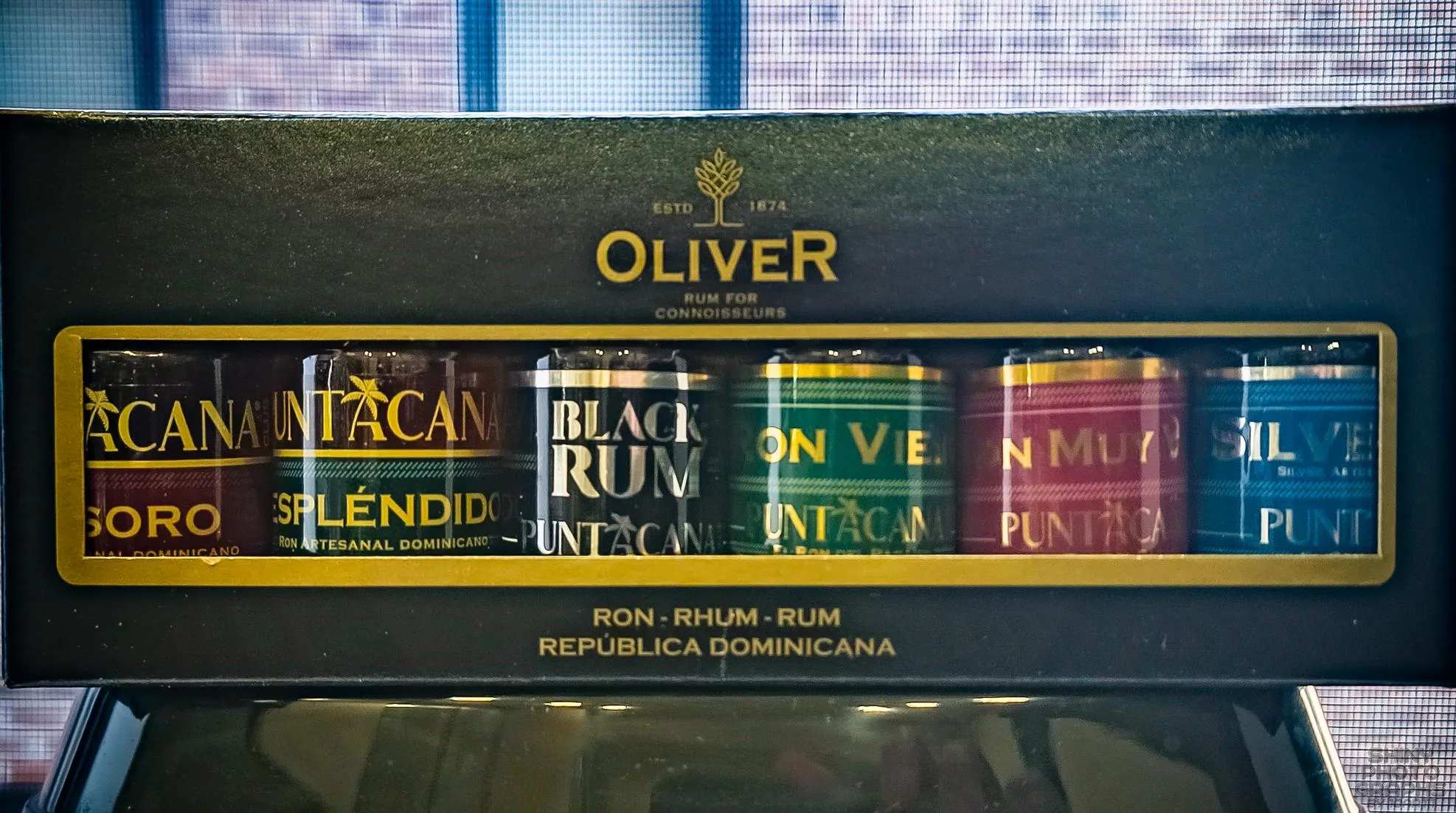 The gift box hiding the ABV and volume
